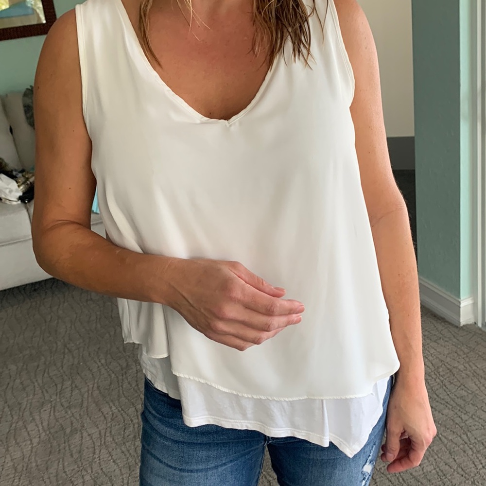 Bar lll white tank size large